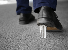 Sakız Lekesi Çıkarma